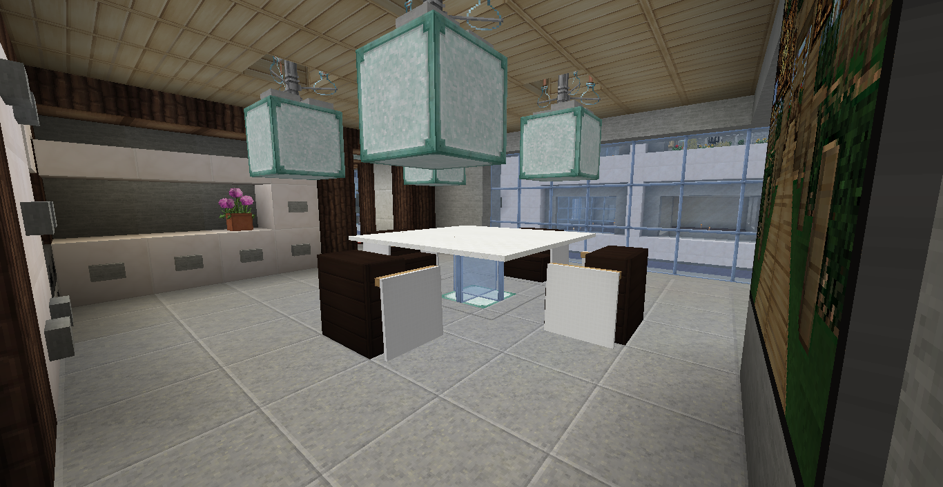 Esstisch mit heller Beleuchtung :)